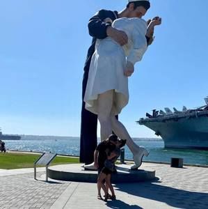 Meet your Posher, Dax